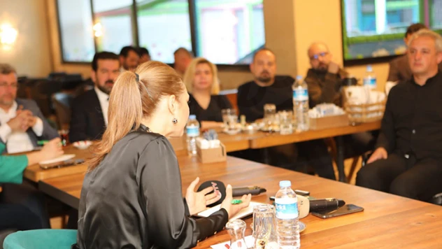 MHP Milletvekili Adayı Karakoç Dora: Rakip olmaya değil, ekip olmaya geldik