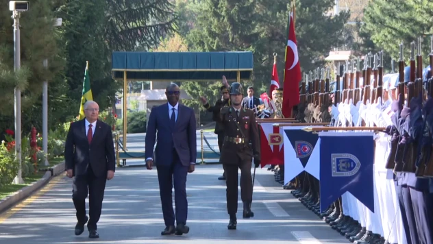 Milli Savunma Bakanı Güler, Senegalli mevkidaşı Diop ile görüştü