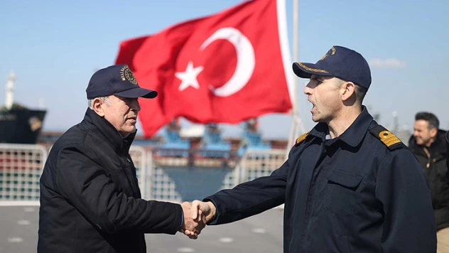 MSB Aklar: 67 uçak, 57 helikopter ve 24 gemi ve 5 helikopter ile deprem bölgesindeyiz