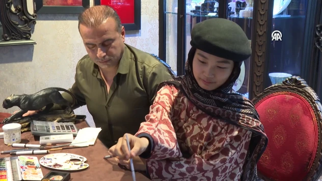 Müslüman olan Japon öğrenci, Türk sanatlarını öğreniyor