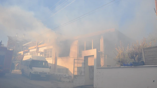 Müstakil evde çıkan yangın 2 çocuğu hayattan kopardı