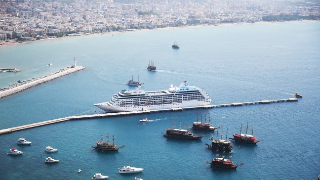 Nautica isimli kruvaziyerle 602 yolcu geldi