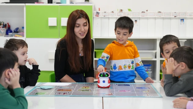 Öğretmenler için ikinci iller arası isteğe bağlı yer değişikliği başvuruları başlıyor