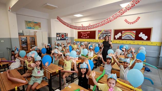 Okullarda ilk zil uyum için çaldı