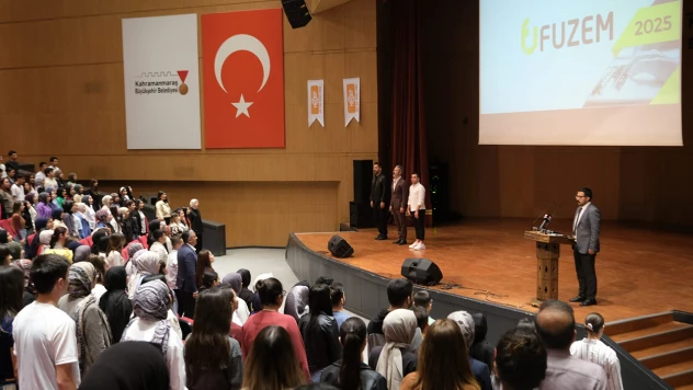 Onikişubat Belediyesi'nin Kazandıran Taktikler Kampı'na gençlerden yoğun ilgi
