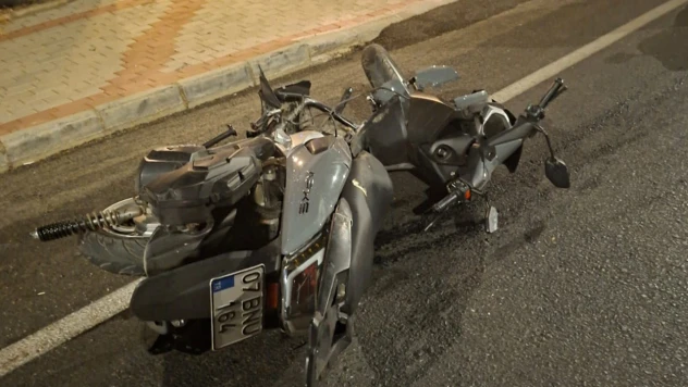 Otomobille çarpışan motosikletin sürücüsü öldü