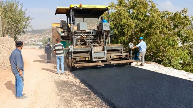 Pazarcık'ta Bağdınısağır'ın yolları Büyükşehirle yenileniyor