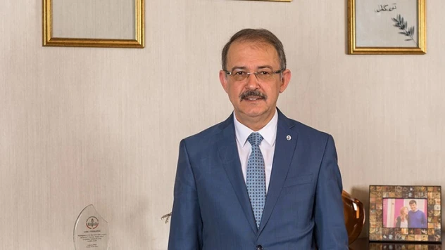 Prof. Dr. Dağlı'dan Dünya Kadın Hakları Günü mesajı