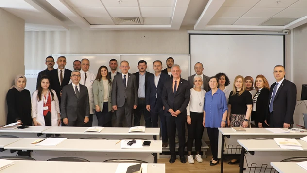 Prof. Dr. Dağlı, kalite dış paydaş danışma kurulu toplantısında konuştu