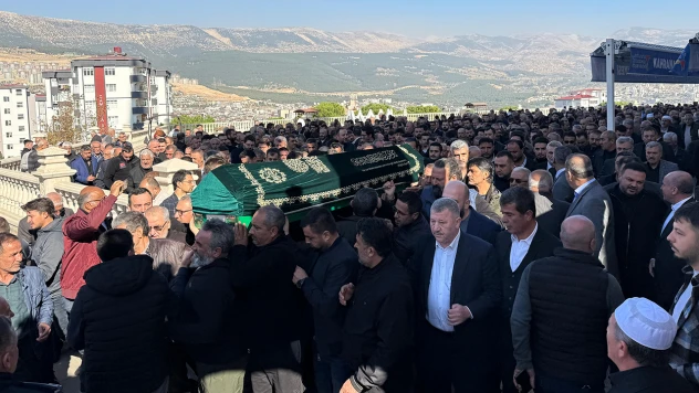 Sadi Kır'ın annesi Kadriye Kır son yolculuğuna uğurlandı