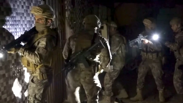 Şafak-07 Huzur-01 operasyonunda 10 şüpheli yakalandı