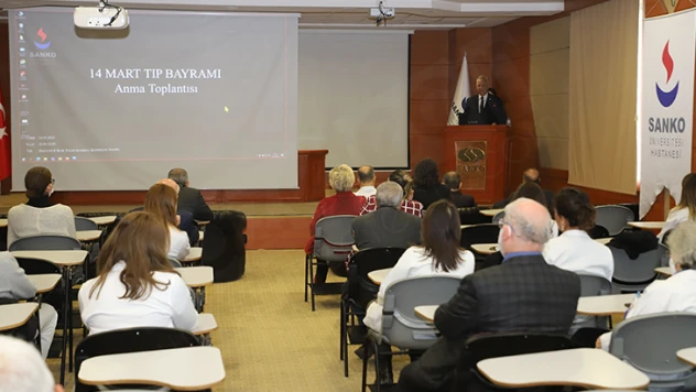SANKO Üniversitesi'nde 14 Mart Tıp Bayramı ve anma programı düzenlendi