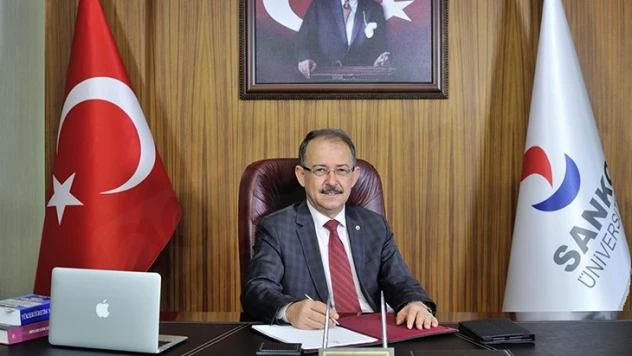 SANKO üniversitesi rektörü Cumhuriyetin ilanının 97'nci yılını kutladı