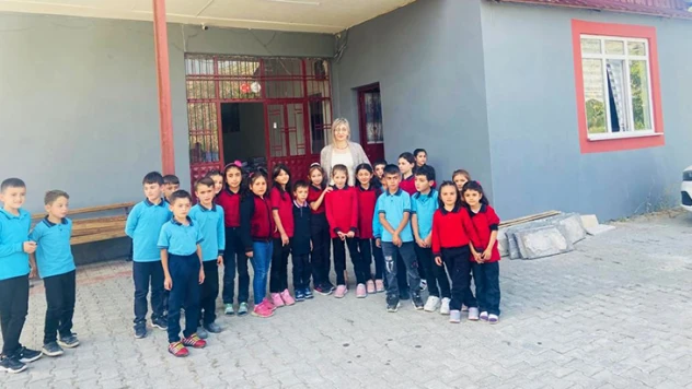 Sarıgüzel, Çukurhisar ve Kumarlı Mahallesindeki okullara eğitim desteği