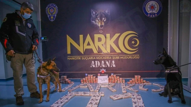 Şehit polis memuru Barış Göl'ün ismi