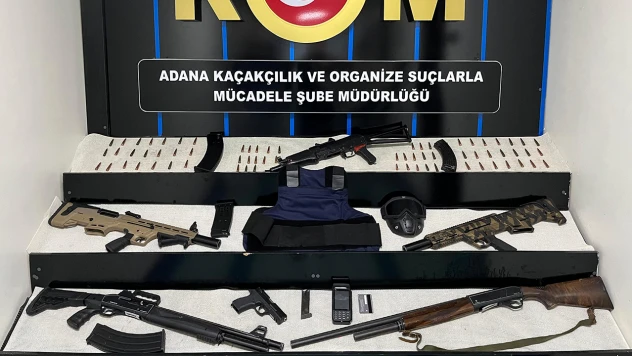 Silah, patlayıcı ve etil alkol ele geçirilen operasyonda 2 zanlı tutuklandı