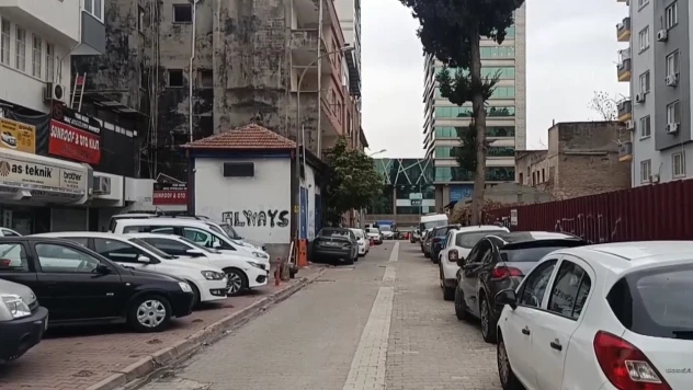 Sokak ortasında bıçaklanan kişi hayatını kaybetti