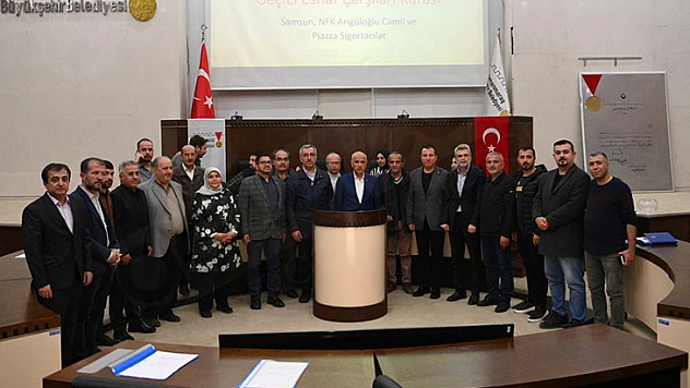 Tamamlanan geçici iş yerleri esnafa teslim edilmeye devam ediyor