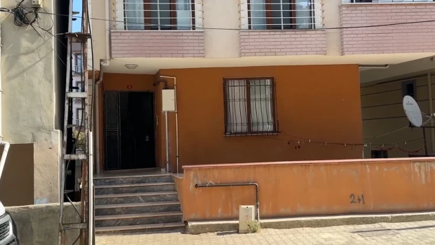 Tartıştığı anne ve babasını bıçaklayarak öldürdü