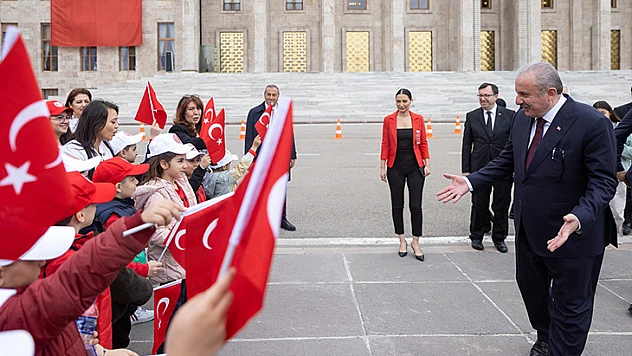 TBMM'de 'Meclis Bahçesi Çocuk Bahçesi Bilim Şenliği' düzenlendi