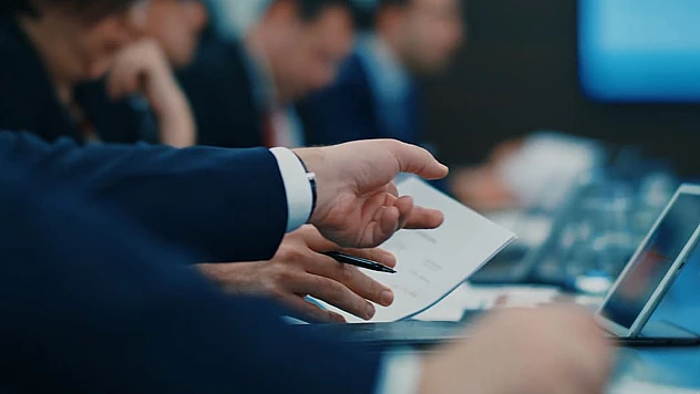 TCMB'den faiz indirimi! Politika faizi yüzde 37'ye çekildi