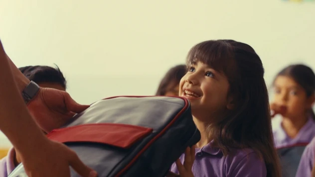 THY, geri dönüşümle kazandırdığı okul çantalarını deprem bölgesine ulaştırdı