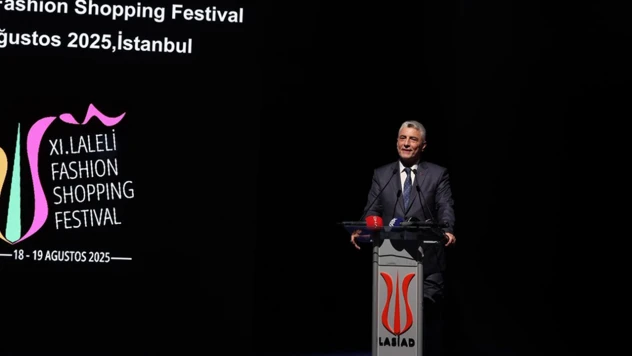 Ticaret Bakanı Bolat, 2026'yı işaret etti