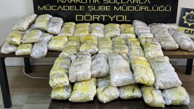 Tır dorsesinde 220 bin adet uyuşturucu hap ele geçirildi