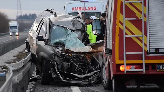 Tır ile ticari aracın çarpıştığı kazada, 1 kişi öldü