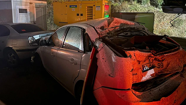 Tır park halinde 8 araca çarptı!