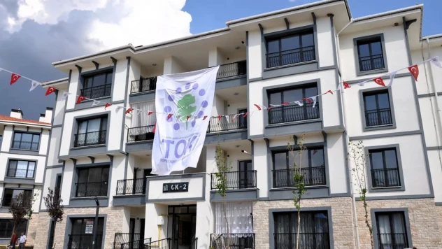 TOKİ, sosyal konut dolandırıcılarına karşı uyardı