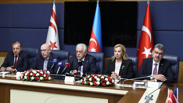 Türkiye, Azerbaycan ve KKTC Parlamentolar arası dostluk grupları mecliste bir araya geldi