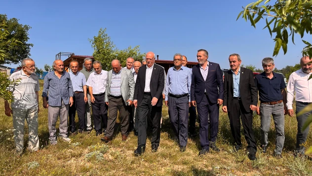 TZOB Genel Başkanı Bayraktar, dondan etkilenen tarım arazilerini gezdi