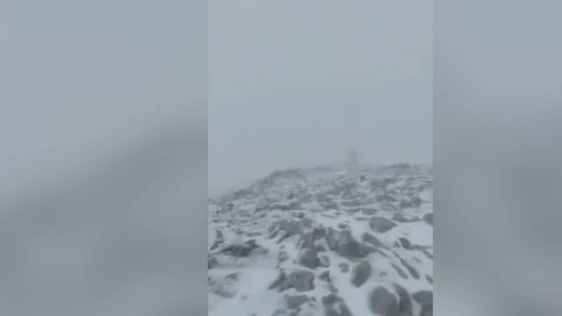 Uludağ'a mevsimin ilk karı yağdı