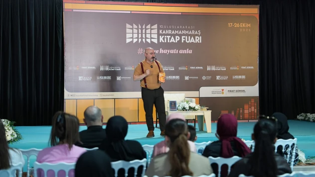 Ümit Rona, Kahramanmaraş Kitap Fuarı'nda konuştu