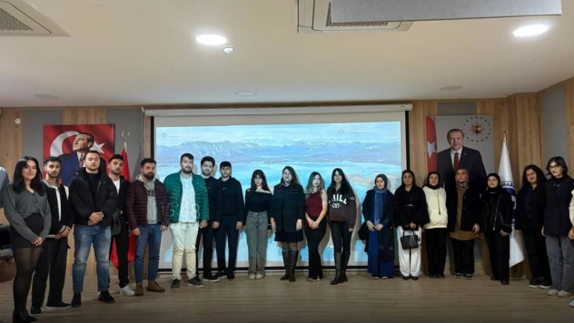 Üniversite öğrencilerine finansal okuryazarlık farkındalığı