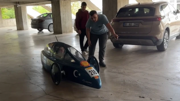 Üniversitesi öğrenciler 12 yılda 8 hidrojenli araç üretti