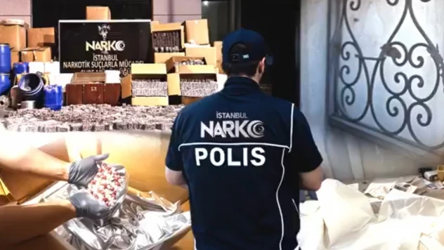 Uyuşturucu tacirlerine darbe! 3 milyon adet hap ele geçirildi