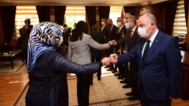 Vali Coşkun, Cumhuriyet Bayramı dolayısıyla tebrikleri kabul etti