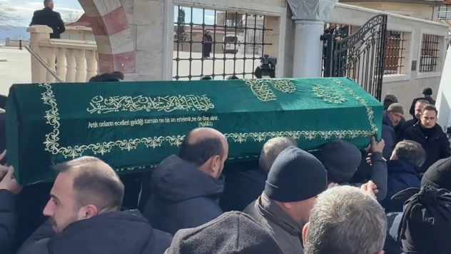 Vali Kalaylı'nın vefat eden babasının cenazesi Kahramanmaraş'ta toprağa verildi