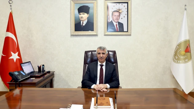 Vali Mükerrem Ünlüer'in 10 Kasım mesajı