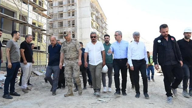Vali Ünlüer, Göksun, Elbistan, Ekinözü ve Nurhak ilçelerine çıkarma yaptı