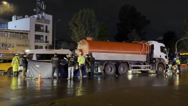Vidanjörle çarpışan motosikletin sürücüsü hayatını kaybetti