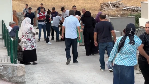 Yangın çıkan evde boşanma aşamasındaki çiftin cesedi bulundu