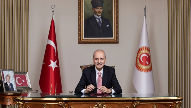Yeniden cumhurbaşkanı seçilen Aliyev'e tebrik