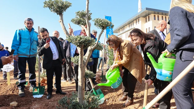 Yeşil Şehirler, Huzurlu Nesiller sloganıyla fidan dikildi