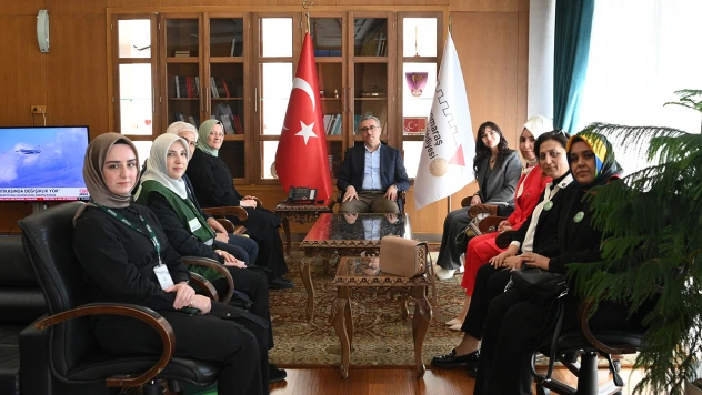 Yeşilay'dan Başkan Güngör'e ziyaret