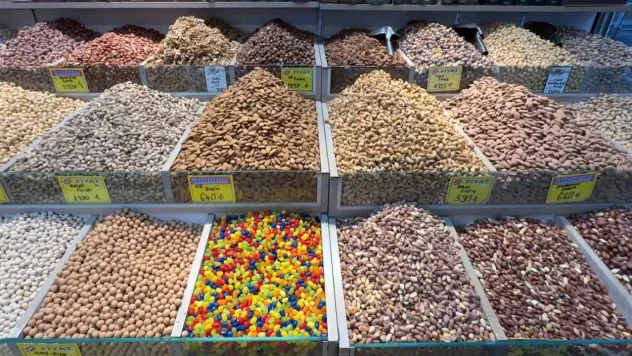 Yılbaşı öncesinde kuru yemişçilerde hareketlilik başladı