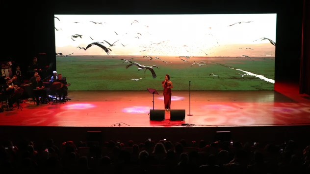 Zamana yenilmeyen şarkılar