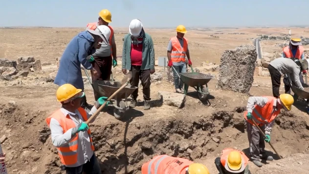 Zerzevan Kalesi'nde 1800 yıllık su dağıtım sistemi bulundu